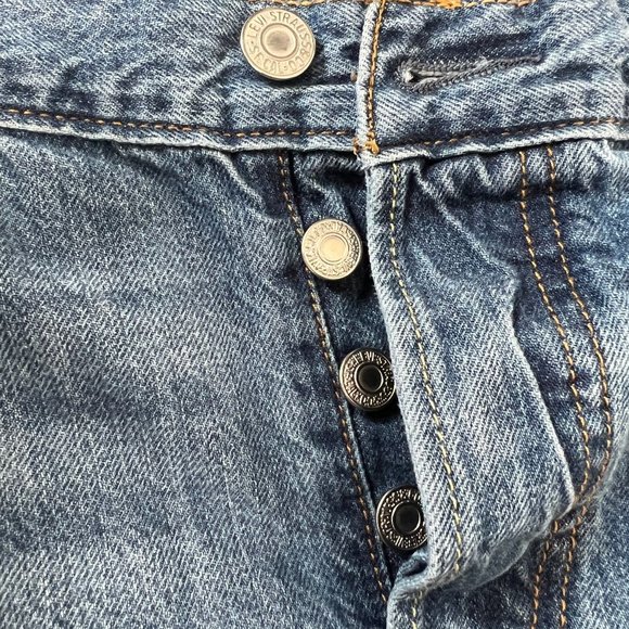 Vintage Levi's 501's High Waisted Button Fly Distressed Cut Off Jean Shorts - 29 - Picture 5 of 11